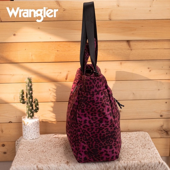 Wrangler Leopard Print Large Tote/Crossbody Purple - Picture 5 of 6